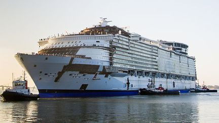 &nbsp; (L'Harmony of the Seas au chantier naval de Saint-Nazaire à la fin de sa construction. © Djoach-Wikimedia)