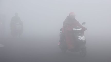 Le nuage de pollution recouvre le nord de la Chine depuis décembre 2016. (VCG / MAXPPP)