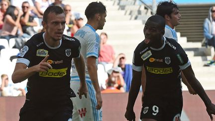 Rudy Thomas célèbre son but contre Marseille