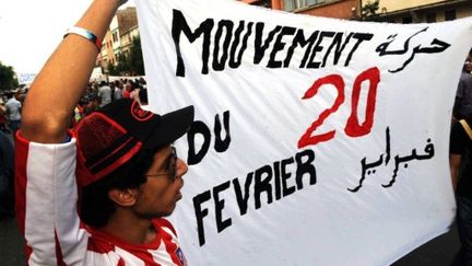 Banderole du Mouvement du 20 février, lors d'une manifestation pour la démocratie, à Casablanca le 3 juillet 2011. (AFP - Abdelhak Senna)