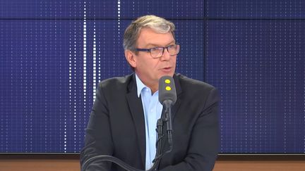 Le directeur général de l'Anses, Roger Genet, sur franceinfo lundi 23 septembre 2019. (FRANCEINFO / RADIOFRANCE)