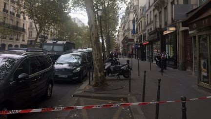 L’homme s’était retranché chez lui dans le 10e arrondissement de Paris, passage Brady. (JULIEN PASQUALINI / RADIO FRANCE)