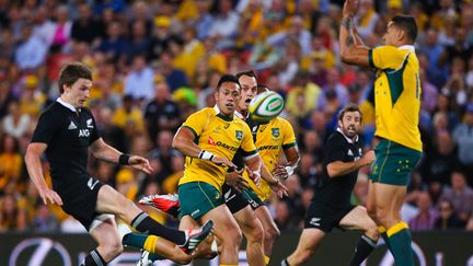 Beauden Barrett et les Néo-Zélandais sont passés tout près d'une nouvelle défaite (PATRICK HAMILTON / AFP)