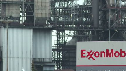 Seine-Maritime : ExxonMobil annonce la suppression de 677 emplois (France 2)