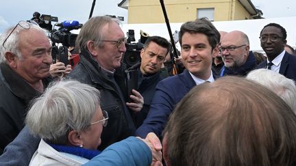 Prime Minister Gabriel Attal in Pirou (Manche), April 27, 2024. (DAMIEN MEYER / AFP)