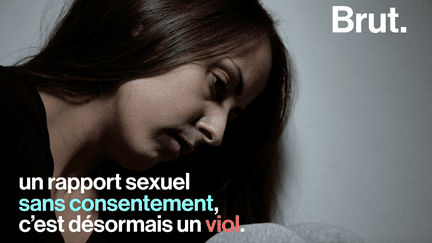 "Si ce n'est pas "oui", c'est que c'est "non"". Maintenant en Suède, le consentement devra être clairement explicite avant un rapport sexuel. Et c’est inscrit dans la loi. Explications.