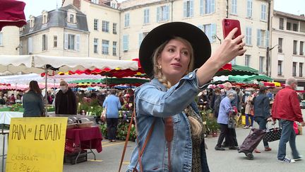 La blogueuse Jessica Pommier à Perigeux en Dordogne. (CAPTURE D'ÉCRAN FRANCE 3)