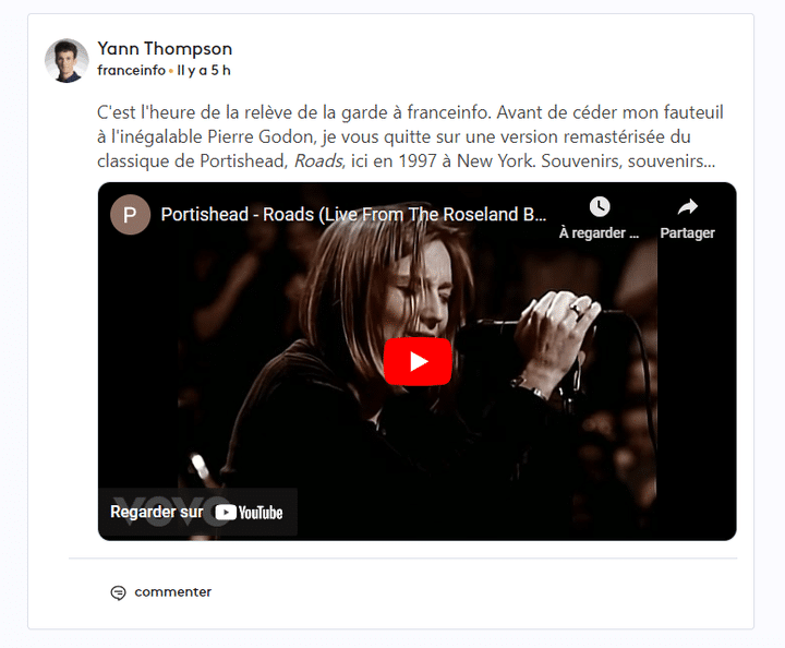 Yann Thompson, un de nos journalistes, annonce en musique son départ et l'arrivée aux commandes du live de franceinfo.fr de son collègue Pierre Godon. (franceinfo)