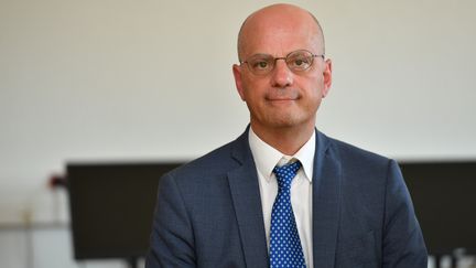 Le ministre de l'Education nationale, Jean-Michel Blanquer, le 30 août 2019 au Muy (Var). (YANN COATSALIOU / AFP)