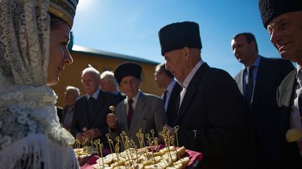 Hasard du calendrier ou pas, 150 ans après le massacre et la défaite circassienne en 1864, a lieu l’ouverture des Jeux de Sochi. Une pilule dure à avaler pour les descendants de ce peuple qui se sentent une fois de plus humiliés par le maître du Kremlin.  (REUTERS/Thomas Peter )