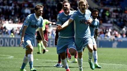 Dusan Basta, buteur pour la Lazio dans le derby romain.  (TIZIANA FABI / AFP)