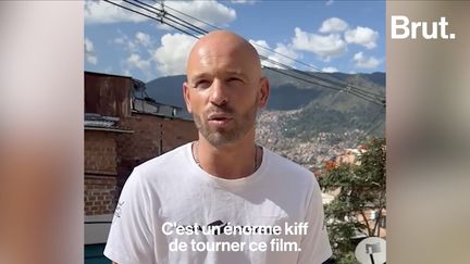 Franck Gastambide était en Colombie pour le tournage de son nouveau film  "Medellín". Brut a suivi l’acteur, producteur et réalisateur au “barrio Escobar”, un célèbre quartier du pays construit par Pablo Escobar.