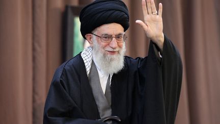 L'ayatollah Ali Khamenei, le 21 mars 2014 &agrave; Mashhad (Iran). (HO / KHAMENEI.IR)