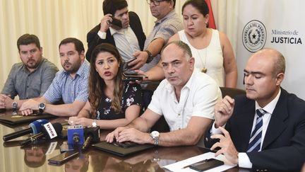 La ministre de la Justice paraguayenne&nbsp;Cecilia Perez lors d'une conférence de presse sur l'évasion de détenus de la prison Pedro Juan Caballero, le 19 janvier 2020 à Asuncion. (NORBERTO DUARTE / AFP)