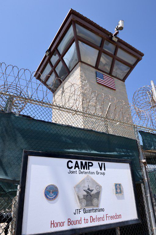 Photo de la prison militaire américaine de Guantanamo prise le 8 avril 2014 lors d'une visite encadrée par l'armée. Le cliché a dû être également soumis à son aval.  (MLADEN ANTONOV / AFP)