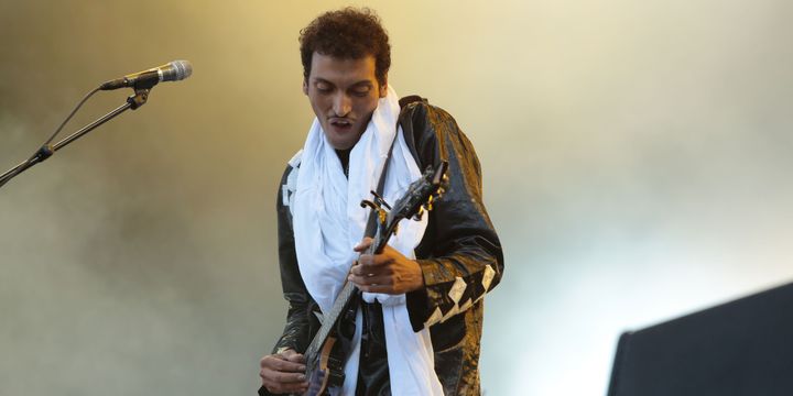 Le guitariste chanteur du groupe touareg Bombino à Rock en Seine
 (Gilles Scarella / Studio FTV)