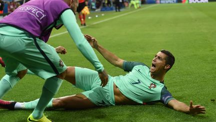 La joie de Cristiano Ronaldo, lors de la demi-finale de l'Euro Portugal-Pays de Galles, le 6 juillet 2016 à Lyon. (PAUL ELLIS / AFP)