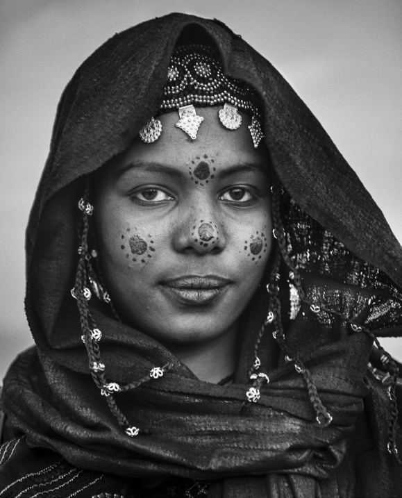 Chez les Touareg du Niger, la femme est un pilier de la communauté. (FERHAT BOUDA / GEO)