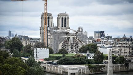 La cathédrale Notre-Dame de Paris, le 19 août 2021. (STEPHANE DE SAKUTIN / AFP)