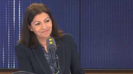 Anne Hidalgo, maire PS de Paris, invitée du "8h30 franceinfo" jeudi 30 janvier 2020. (FRANCEINFO / RADIOFRANCE)