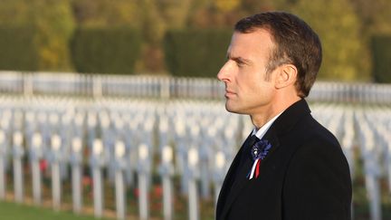 Le président de la République Emmanuel Macron le 6 novembre 2018 pour les commémorations du centenaire du 11-Novembre à&nbsp;Douaumont (Meuse). (LUDOVIC MARIN / AFP)