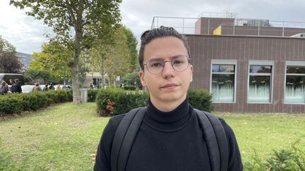 Florentin, 18 ans, étudiant à la faculté de Nanterre (Hauts-de-Seine). (MANON MELLA / FRANCEINFO)