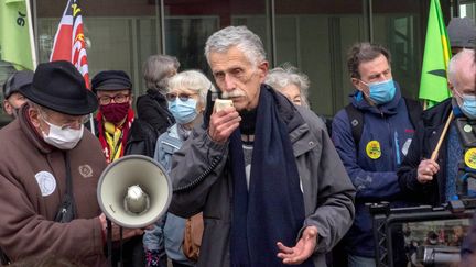 Bernard Loup, president du Collectif Pour le Triangle de Gonesse (CPTG) devant le tribunal judiciaire de Pontoise. Photo d'illustration. (BRUNO LEVESQUE / MAXPPP)