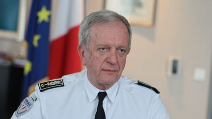 Le directeur général de la police nationale, Fédéric Beaux, lors d'une conférence de presse à Valence (Drôme), le 13 mai 2023. (FABRICE ANTERION / MAXPPP)