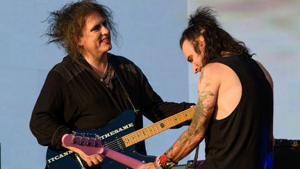 Robert Smith et Simon Gallup de The Cure au British Festival à Hyde Park le 7 juillet 2018.
 (Matt Crossick/ Press Association Images / MaxPPP)