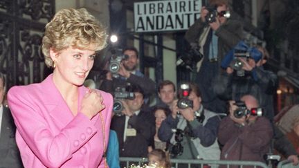 La princesse Diana à Paris, le 14 novembre 1992. (VINCENT AMALVY / AFP)