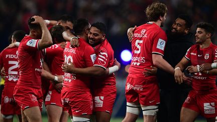 Les joueurs du Stade Toulousain, le 31 mars 2019, après leur victoire en quart de finale de Champions Cup. (MARTIN BUREAU / AFP)