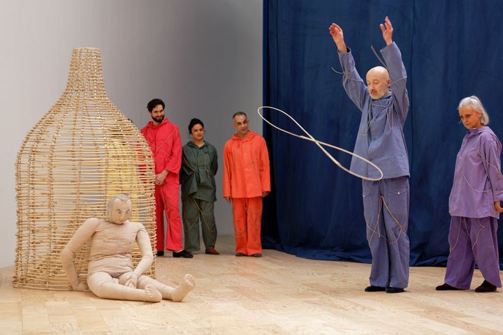 Vue de l'exposition d'Ulla von Brandenburg, "Le Milieu est bleu", au Palais de Tokyo (21 février - 17 mai 2020). (photo : Aurélien Mole)