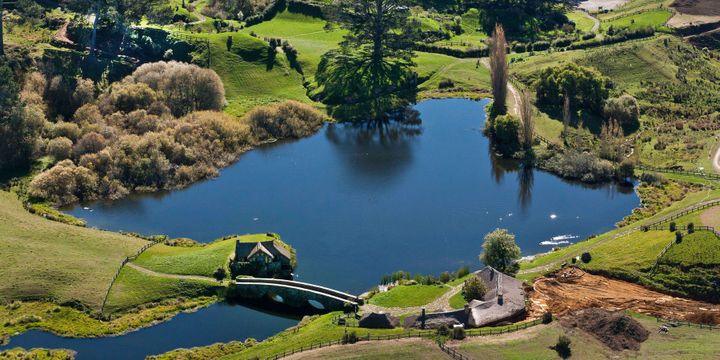 Vue aérienne de "Hobbiton"
 (Stephen Barker / Rex Features)