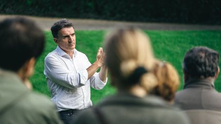 Réunion entre Eric Piolle et des militants écologistes, le 8 avril 2021, à Rennes (Ille-et-Vilaine). (QUENTIN VERNAULT / HANS LUCAS / AFP)