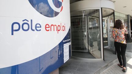 Une agence Pôle emploi, à Angoulême (Charente), le 5 juillet 2016. (MAXPPP)