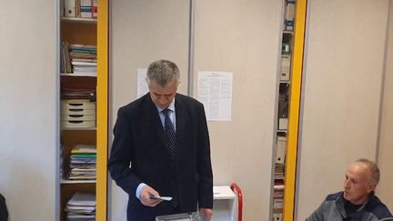 Présidentielle 2022 : la mise en scène de l'abstention de Jean Lassalle condamnée par le Conseil constitutionnel (FRANCE 3)