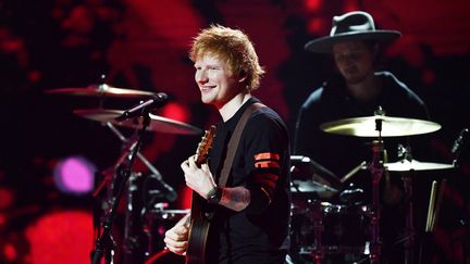 Lechanteur&nbsp;Ed Sheeran, en Suède, le 8 octobre 2021. (KARIN TORNBLOM / TT NEWS AGENCY / AFP)