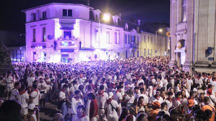 Un homme entre la vie et la mort après un passage à tabac à la Feria de Dax, un appel à témoins lancé