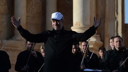 Valéri Guerguiev dirige le concert donné à Palmyre le 5 mai 2016
 (Vasily Maximov / AFP)