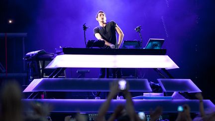 DJ français The Avener dans le festival Fnac live, Paris, le 18 juillet 2015
 (Yann BOHAC / CITIZENSIDE)