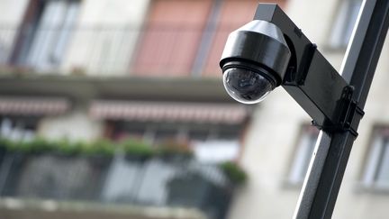 Dans ma rue : sous le regard des caméras de surveillance