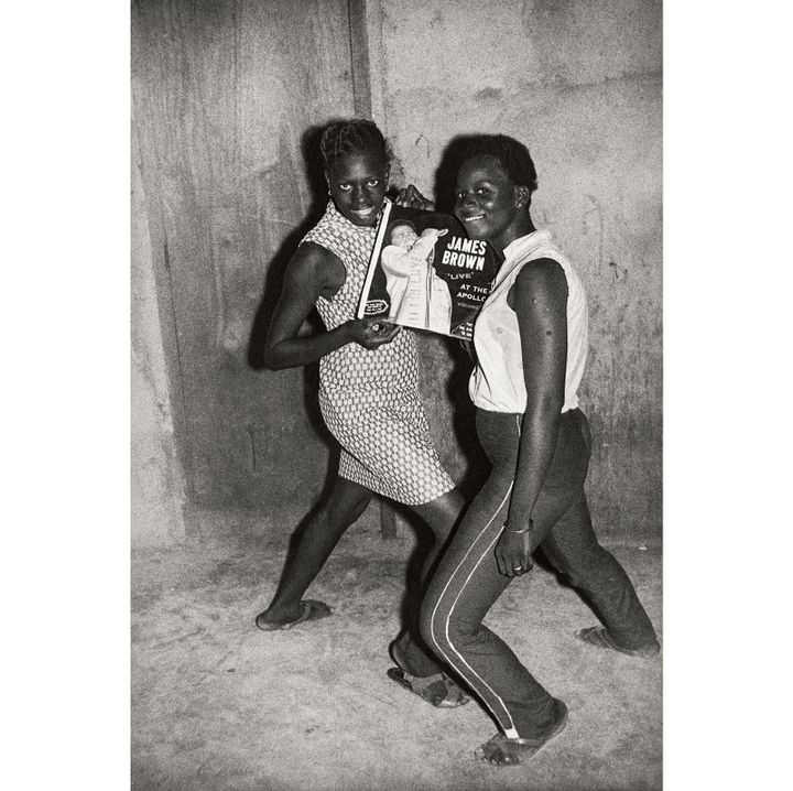 Malick Sidibé, "Fans de James Brown", 1965, Collection Fondation Cartier pour l’art contemporain, Paris
 (Malick Sidibé)