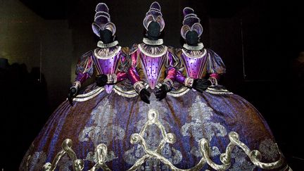 Costumes de scène dessinés par Patrice Cauchetier et utilisés dans Hippolyte &amp; Aricie par le compositeur français Jean Philippe Rameau en 1996 à l'Opéra National de Paris. Ils ont été&nbsp; présentés à l'exposition Barockissimo&nbsp;au Centre National du Costume de Scène de Moulins en 2016 (THIERRY ZOCCOLAN / AFP)