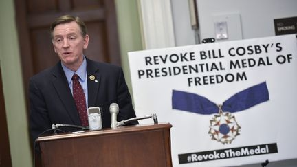 Paul Gosar lors d'une conférence de presse, le 7 janvier 2016, à&nbsp;Washington (Etats-Unis). (MANDEL NGAN / AFP)