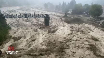 Selon Météo-France, les épisodes méditerranéens intenses sont deux fois plus fréquents que dans les années 60 (COMPLÉMENT D'ENQUÊTE/FRANCE 2)