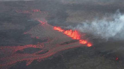 Islande : un volcan se réveille et provoque une fissure de 4 km de long