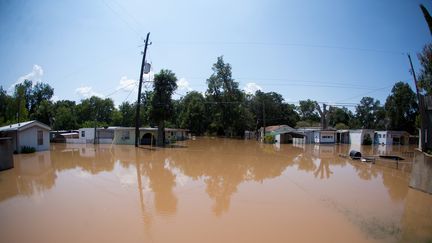 Les inondations, après le passage de l'ouragan Harvey sur le Texas, dans la zone d'Edgewood Trailer Park, le 1er septembre 2017. (GETTY IMAGES)