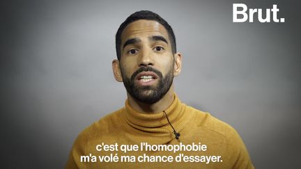 VIDEO. Homophobie dans le football : Ouissem Belgacem témoigne&nbsp; (BRUT)