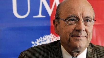 Sur son blog, Alain Juppé appelle à résister à la "tentation" d'alliances avec le FN (JEAN-PIERRE MULLER / AFP)