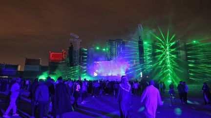 Un concert du&nbsp;festival électro Soundstorm à Banban, dans la banlieue de Riyad (Arabie Saoudite), le 16 décembre 2021. (FAYEZ NURELDINE / AFP)